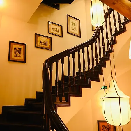 La Belle Maison-2